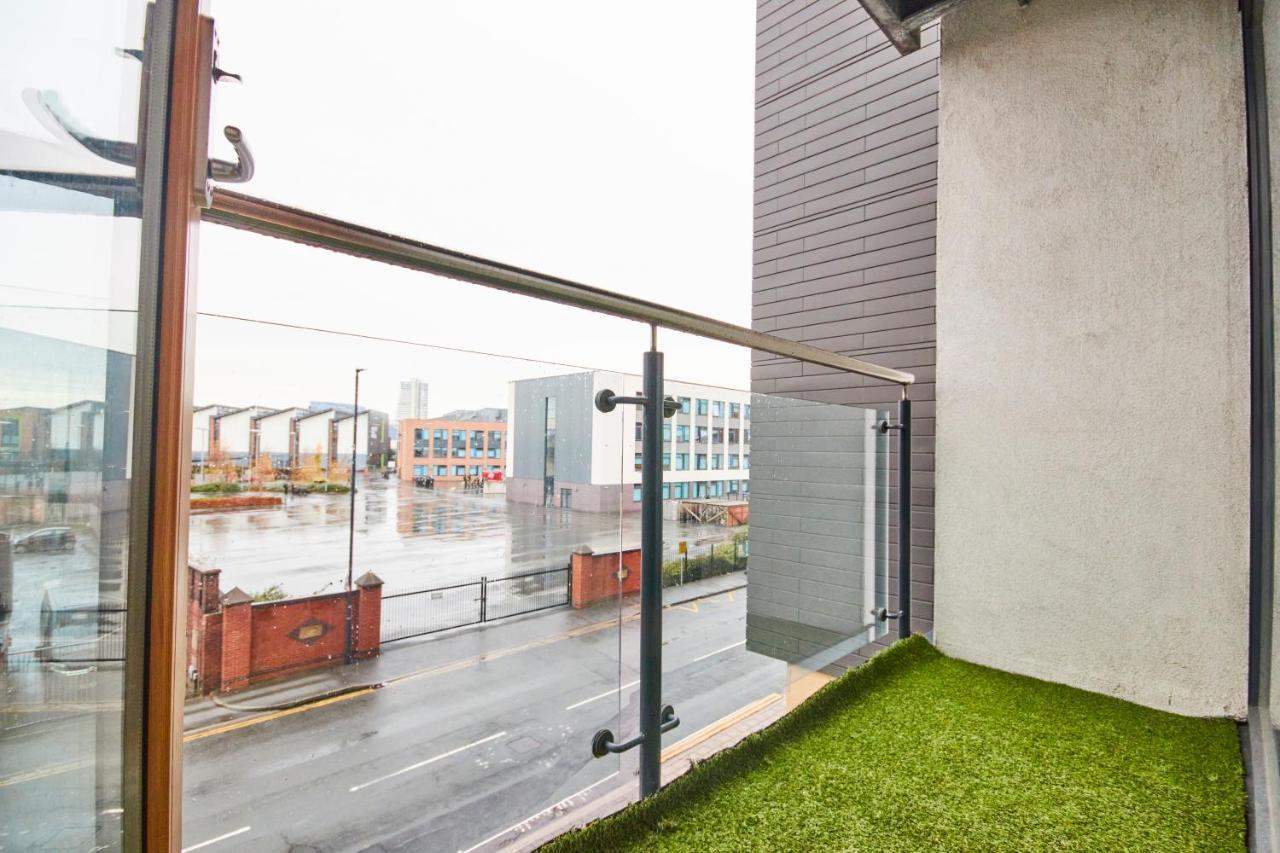 Appartement Deluxe City Centre Apt Balcony View& Free Parking! à Leeds  Extérieur photo
